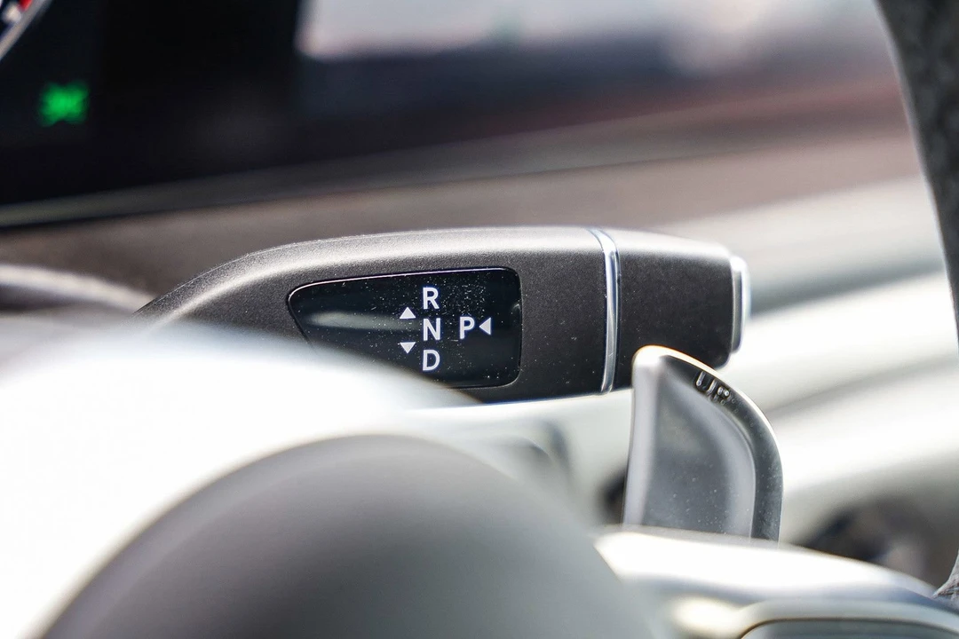 2023 Mercedes-Benz - Image 20 of 31