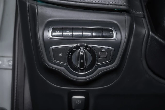 2023 Mercedes-Benz - Image 19 of 23
