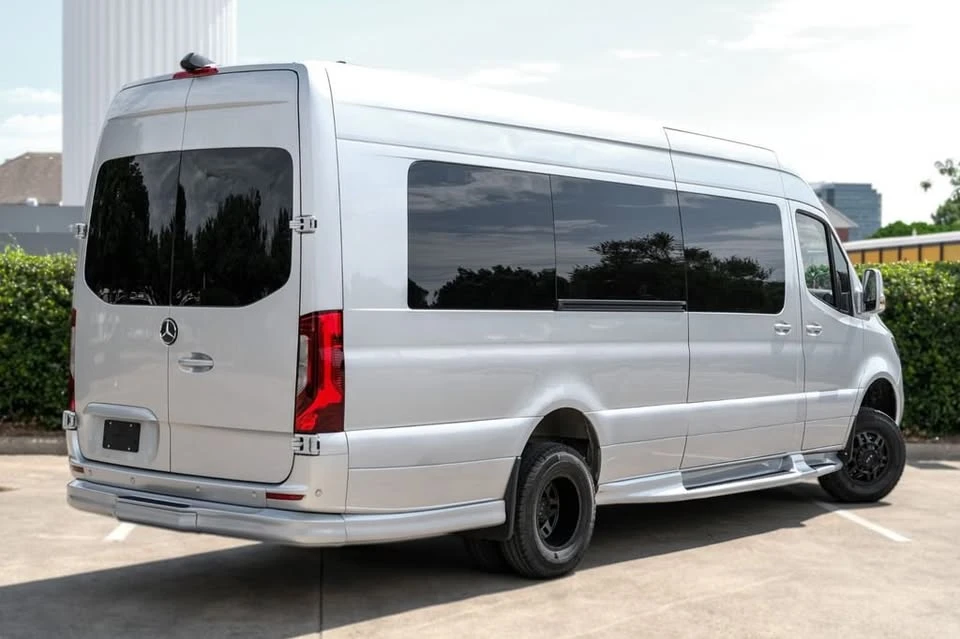 2023 Mercedes-Benz VS30 Sprinter - Image 6 of 20
