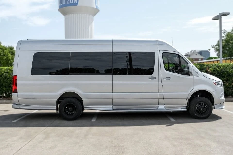 2023 Mercedes-Benz VS30 Sprinter - Image 4 of 20