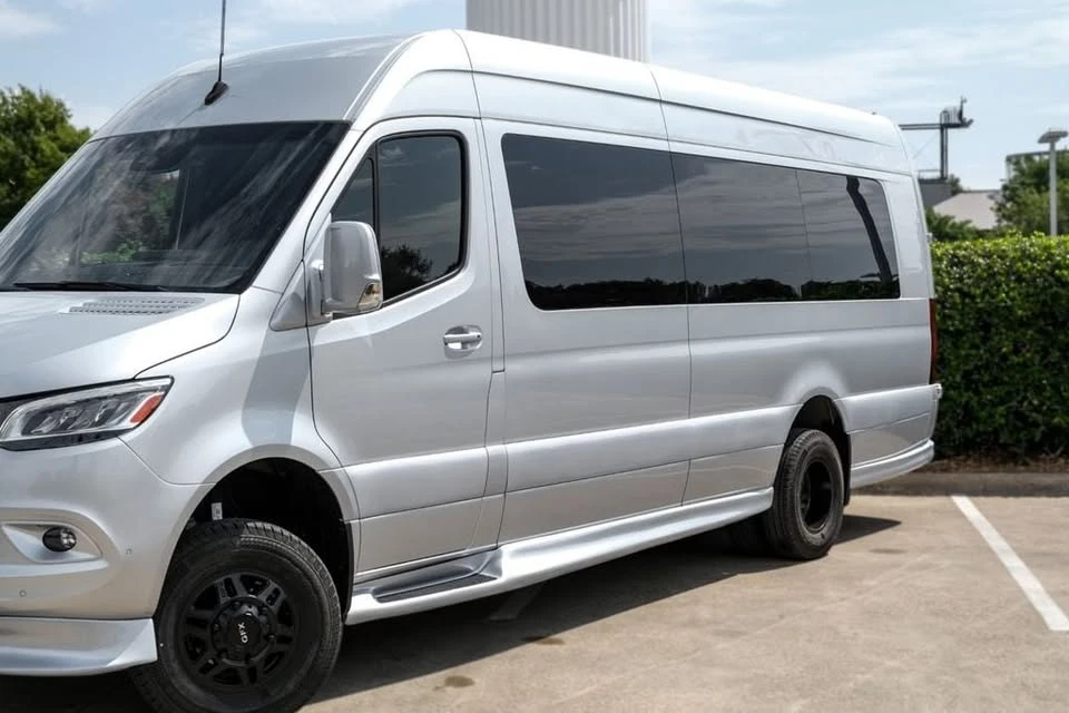 2023 Mercedes-Benz VS30 Sprinter - Image 3 of 20