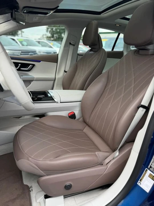 2023 Mercedes-Benz EQE - Image 7 of 17