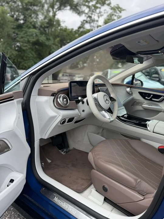 2023 Mercedes-Benz EQE - Image 13 of 17