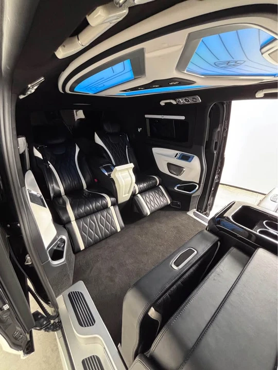 2023 Mercedes-Benz VS30 Sprinter - Image 2 of 18
