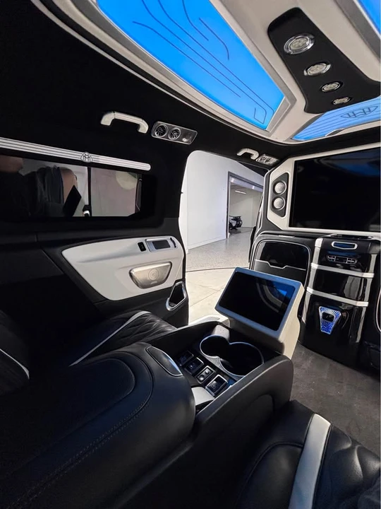 2023 Mercedes-Benz VS30 Sprinter - Image 7 of 18