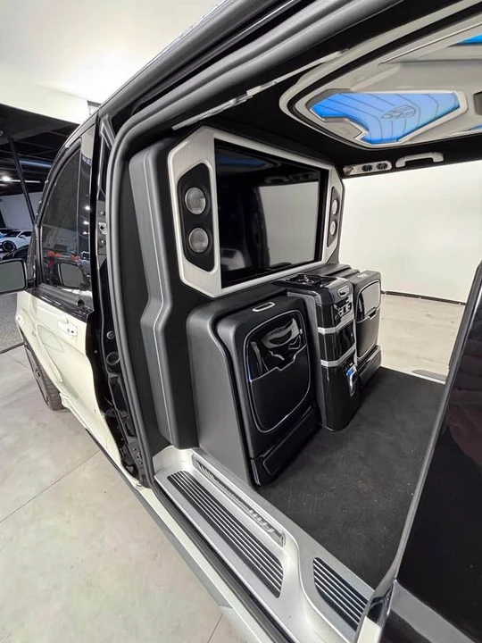 2023 Mercedes-Benz VS30 Sprinter - Image 5 of 18
