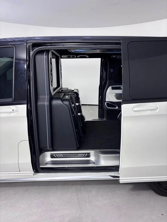 2023 Mercedes-Benz VS30 Sprinter - Image 11 of 18
