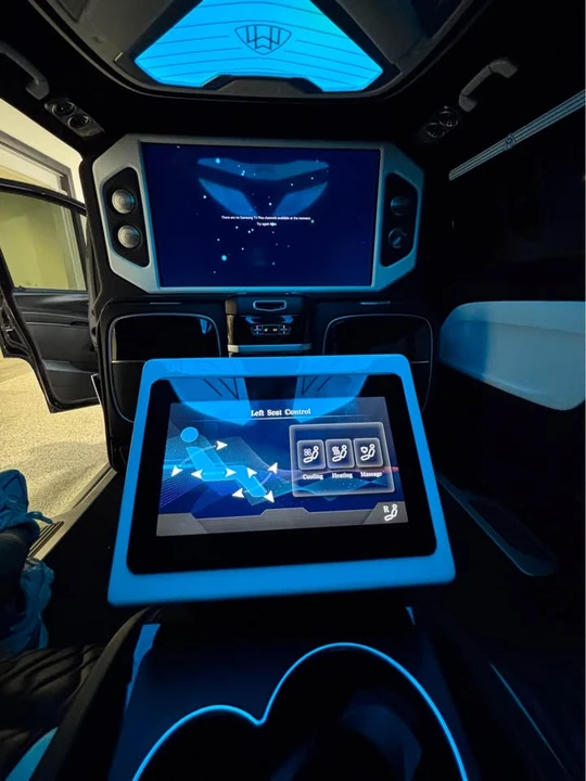 2023 Mercedes-Benz VS30 Sprinter - Image 15 of 18