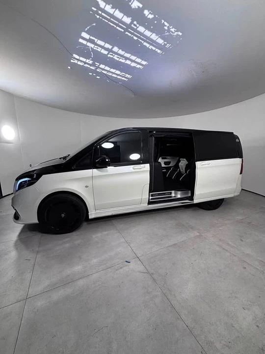 2023 Mercedes-Benz VS30 Sprinter - Image 4 of 18
