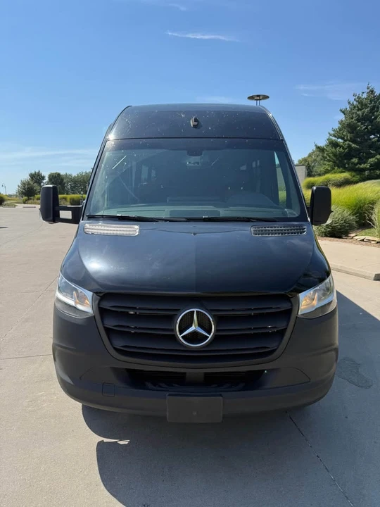 2023 Mercedes-Benz VS30 Sprinter - Image 9 of 15