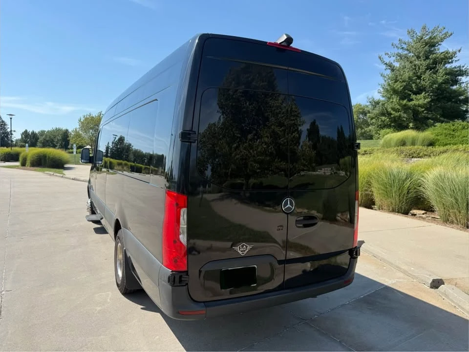 2023 Mercedes-Benz VS30 Sprinter - Image 10 of 15