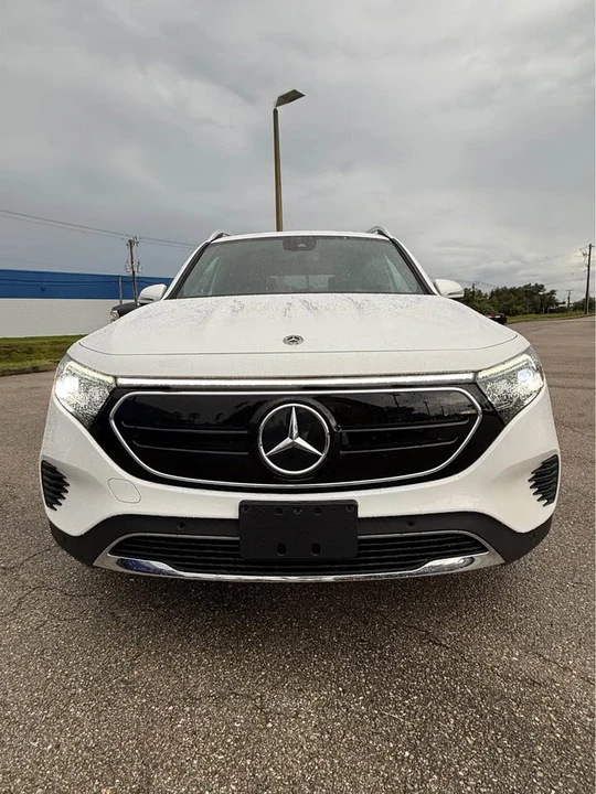 2023 Mercedes-Benz EQB - Image 2 of 14