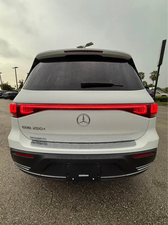 2023 Mercedes-Benz EQB - Image 6 of 14