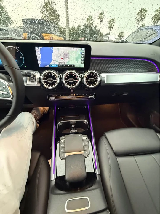 2023 Mercedes-Benz EQB - Image 11 of 14