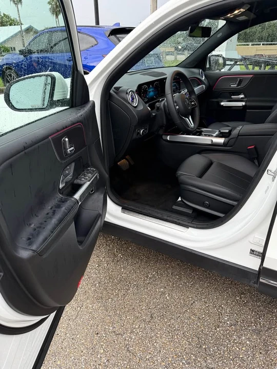 2023 Mercedes-Benz EQB - Image 9 of 14