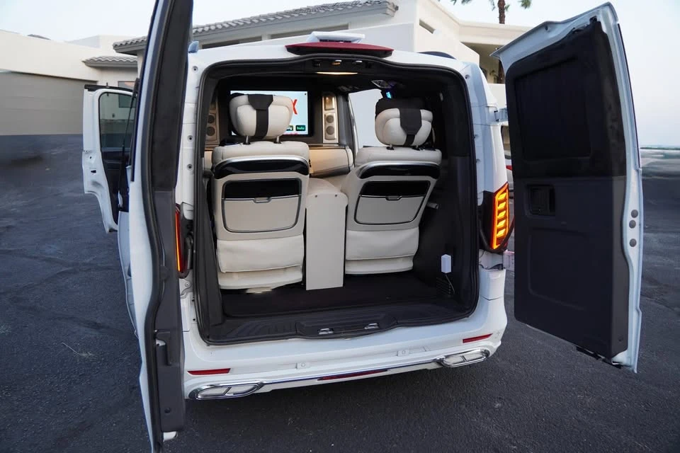 2023 Mercedes-Benz Sprinter - Image 18 of 18