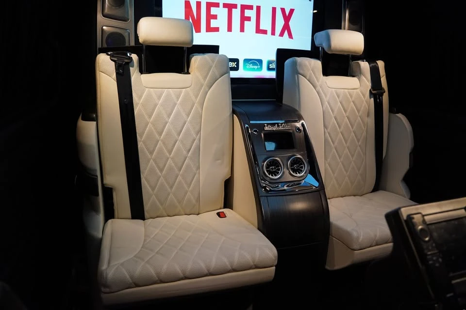 2023 Mercedes-Benz Sprinter - Image 13 of 18