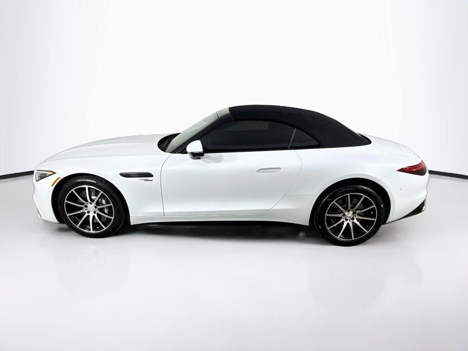 2023 Mercedes-Benz R232 SL 43 AMG - Image 2 of 31