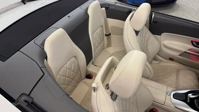 2023 Mercedes-Benz - Image 23 of 31