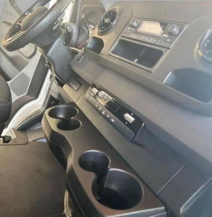 2023 Mercedes-Benz VS30 Sprinter - Image 9 of 10