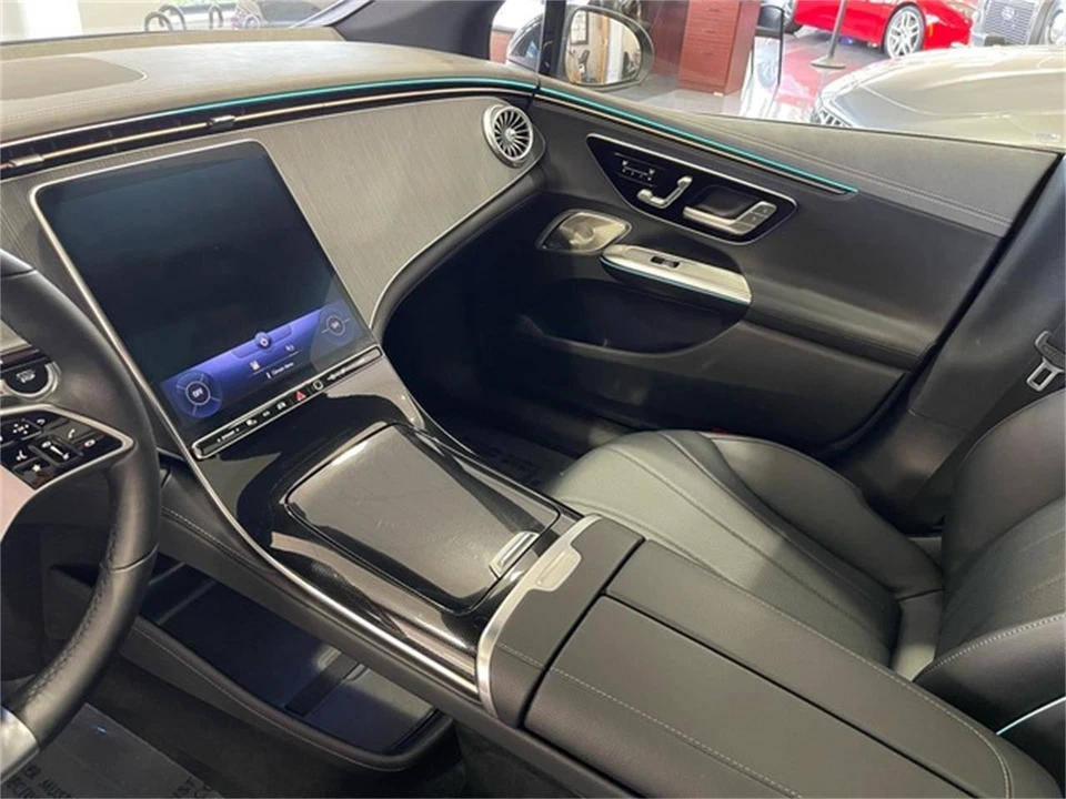 2023 Mercedes-Benz - Image 25 of 31