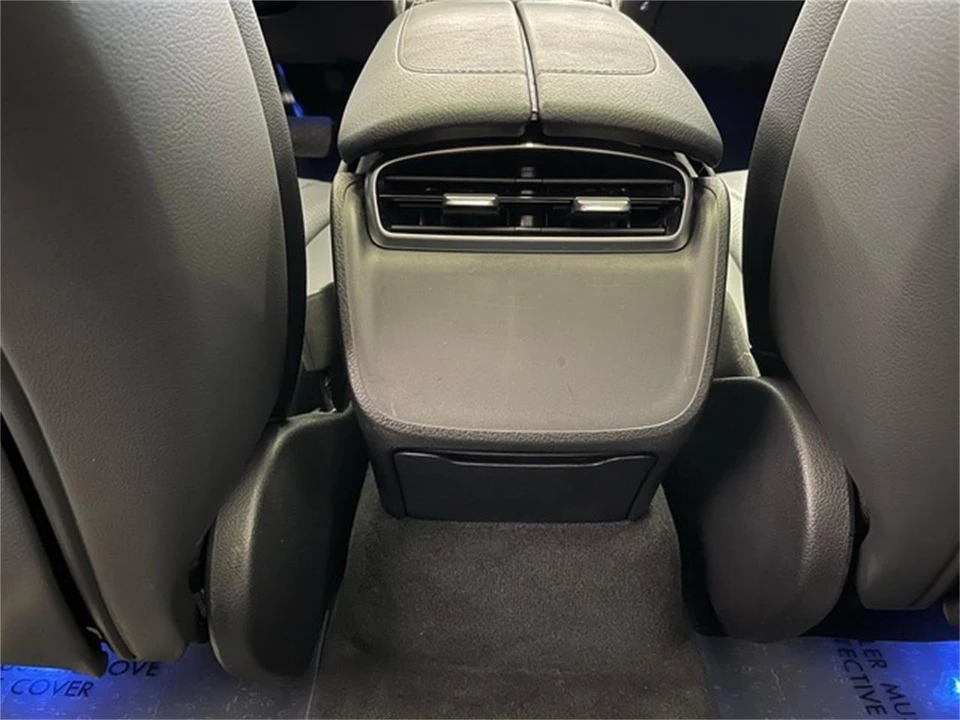 2023 Mercedes-Benz - Image 29 of 31