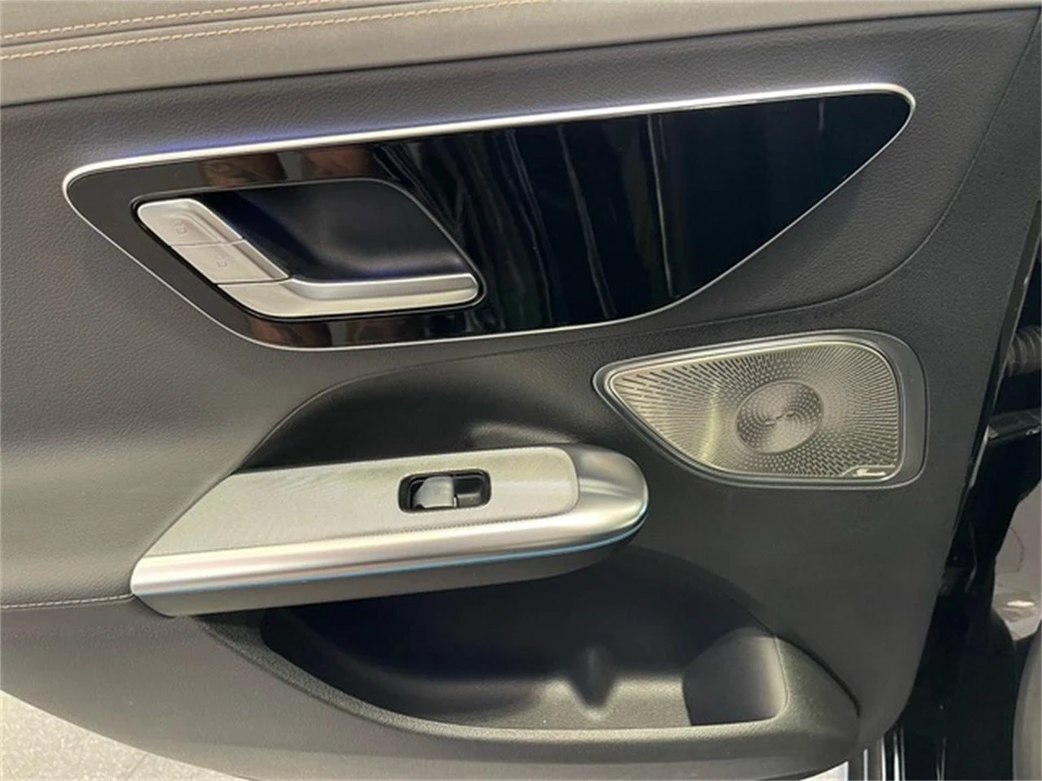 2023 Mercedes-Benz - Image 31 of 31