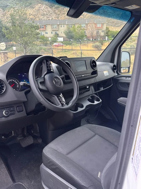 2023 Mercedes-Benz VS30 Sprinter - Image 4 of 19