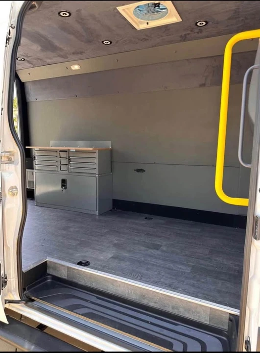 2023 Mercedes-Benz VS30 Sprinter - Image 3 of 3