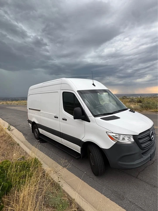 2023 Mercedes-Benz VS30 Sprinter - Image 10 of 12