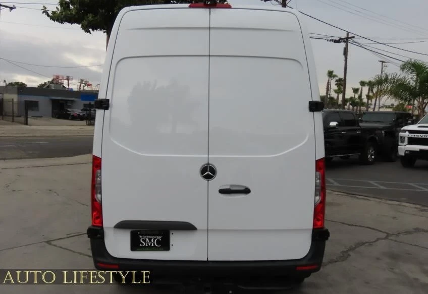 2023 Mercedes-Benz VS30 Sprinter - Image 11 of 21