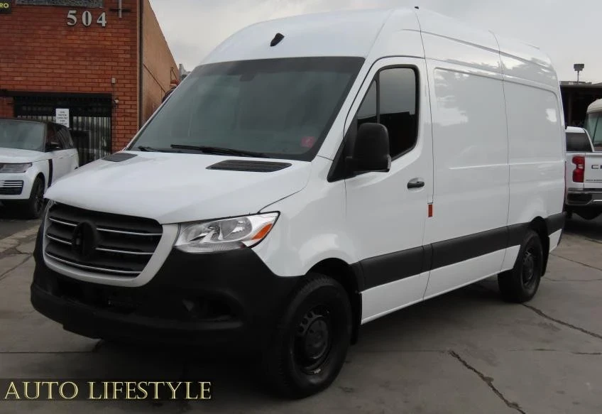2023 Mercedes-Benz VS30 Sprinter - Image 3 of 21
