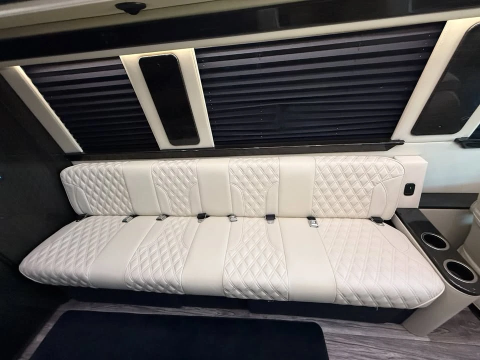 2023 Mercedes-Benz VS30 Sprinter - Image 13 of 17