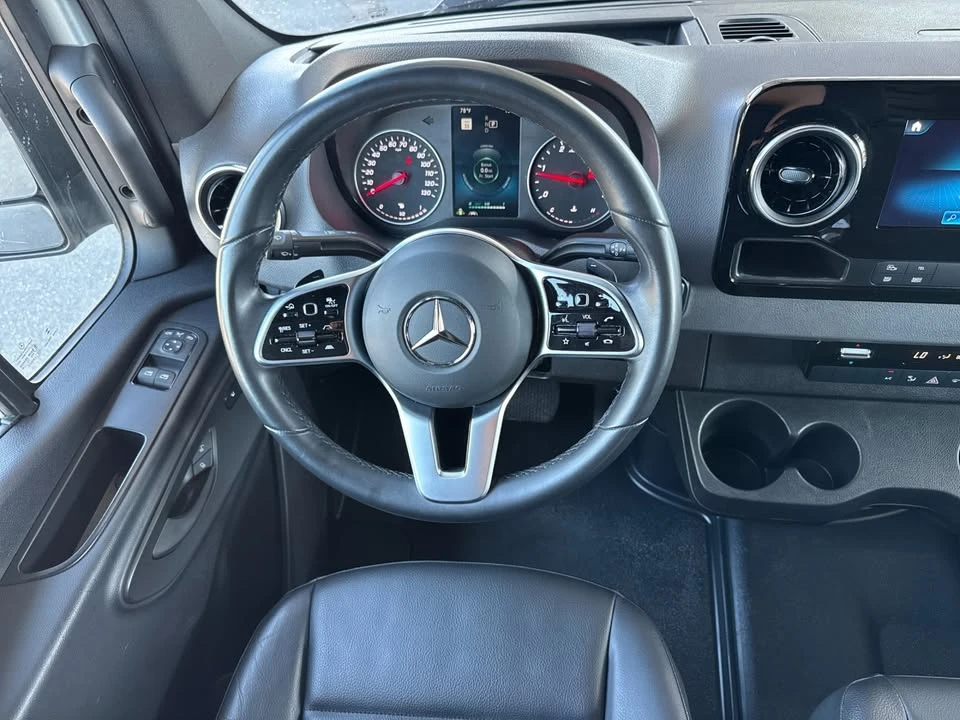 2023 Mercedes-Benz VS30 Sprinter - Image 9 of 15