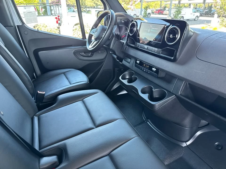 2023 Mercedes-Benz VS30 Sprinter - Image 12 of 15