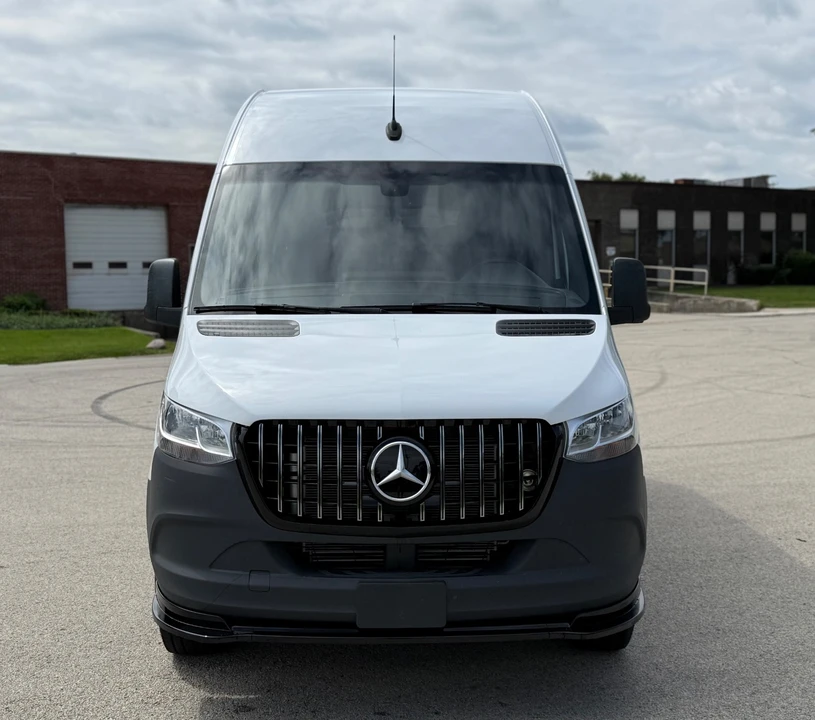 2023 Mercedes-Benz VS30 Sprinter - Image 7 of 21