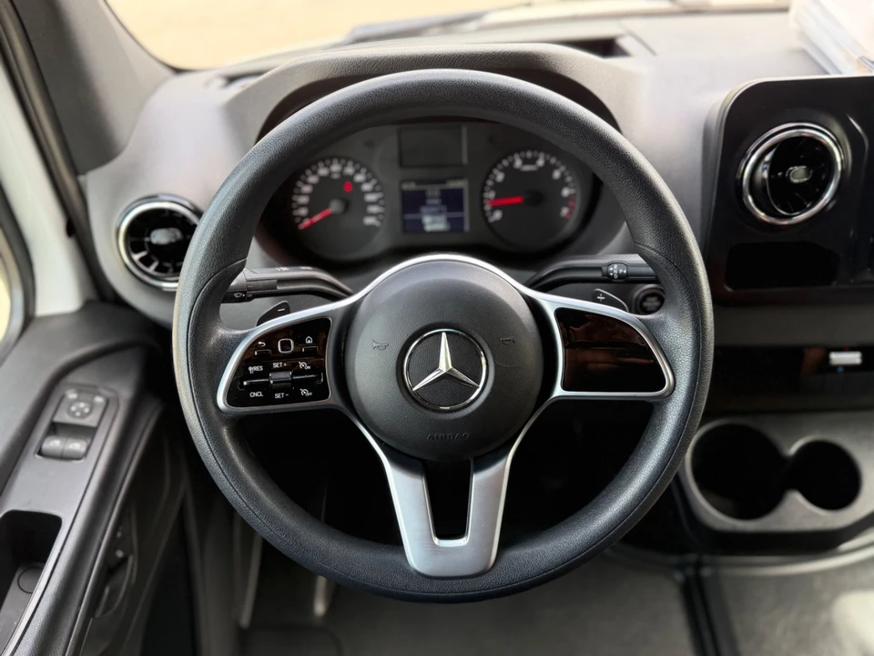 2023 Mercedes-Benz VS30 Sprinter - Image 19 of 21