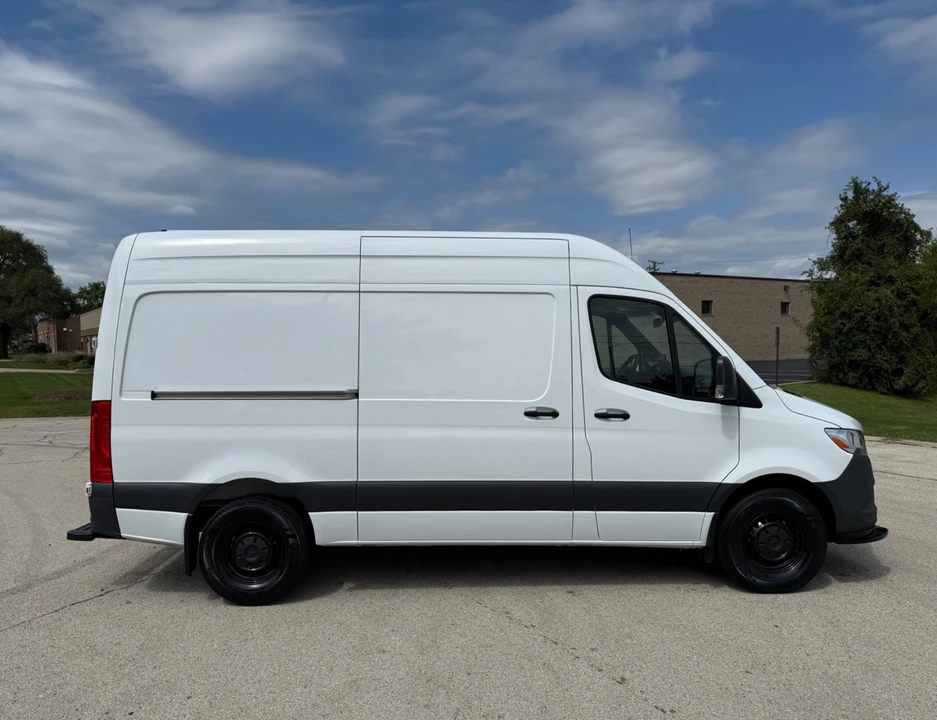 2023 Mercedes-Benz VS30 Sprinter - Image 6 of 21