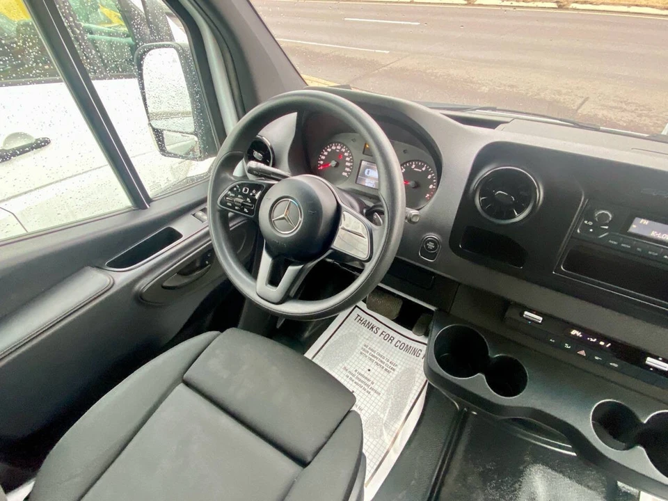 2023 Mercedes-Benz VS30 Sprinter - Image 12 of 21