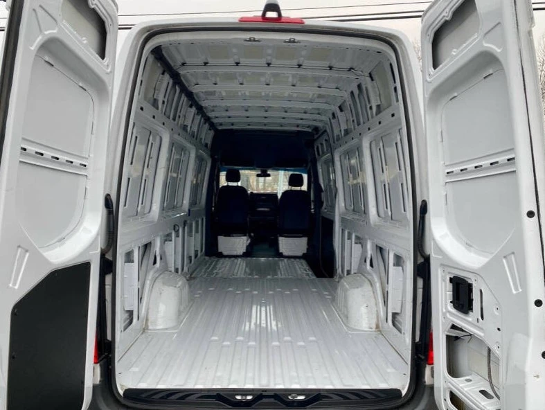 2023 Mercedes-Benz VS30 Sprinter - Image 11 of 12