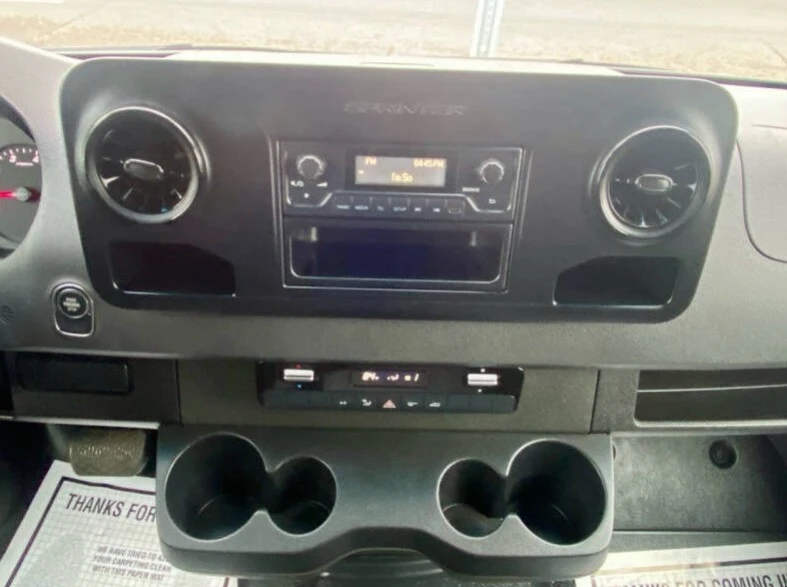 2023 Mercedes-Benz VS30 Sprinter - Image 6 of 12