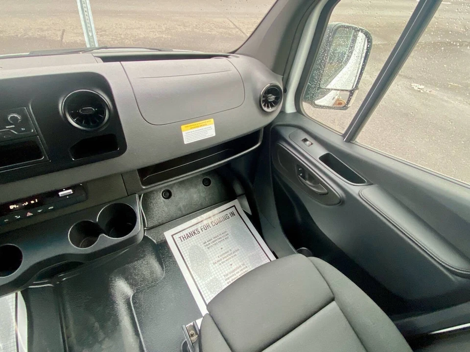 2023 Mercedes-Benz VS30 Sprinter - Image 14 of 21