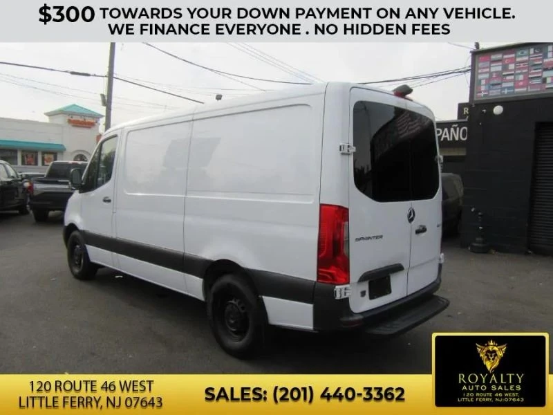 2023 Mercedes-Benz VS30 Sprinter - Image 4 of 12