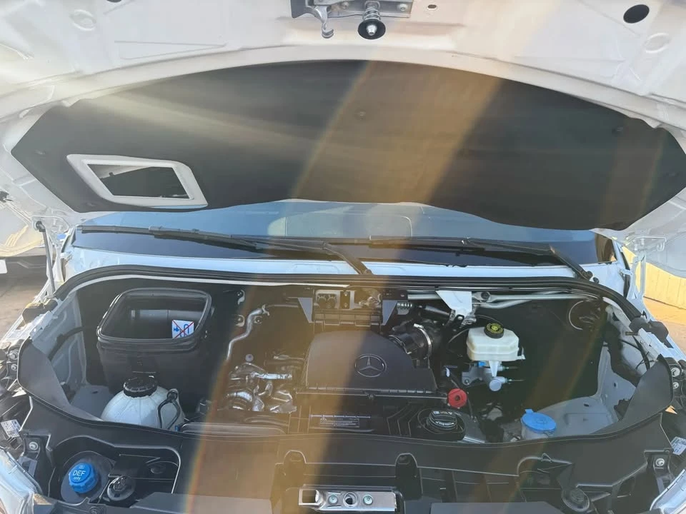 2023 Mercedes-Benz VS30 Sprinter - Image 9 of 14