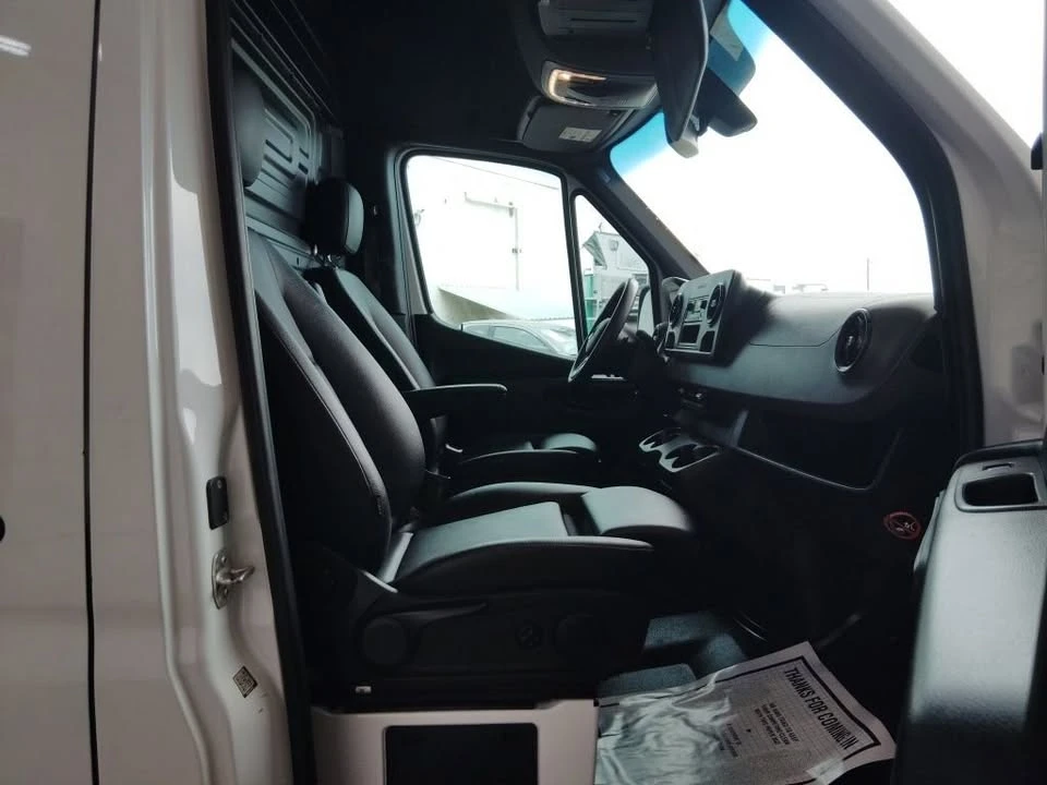 2023 Mercedes-Benz VS30 Sprinter - Image 11 of 13