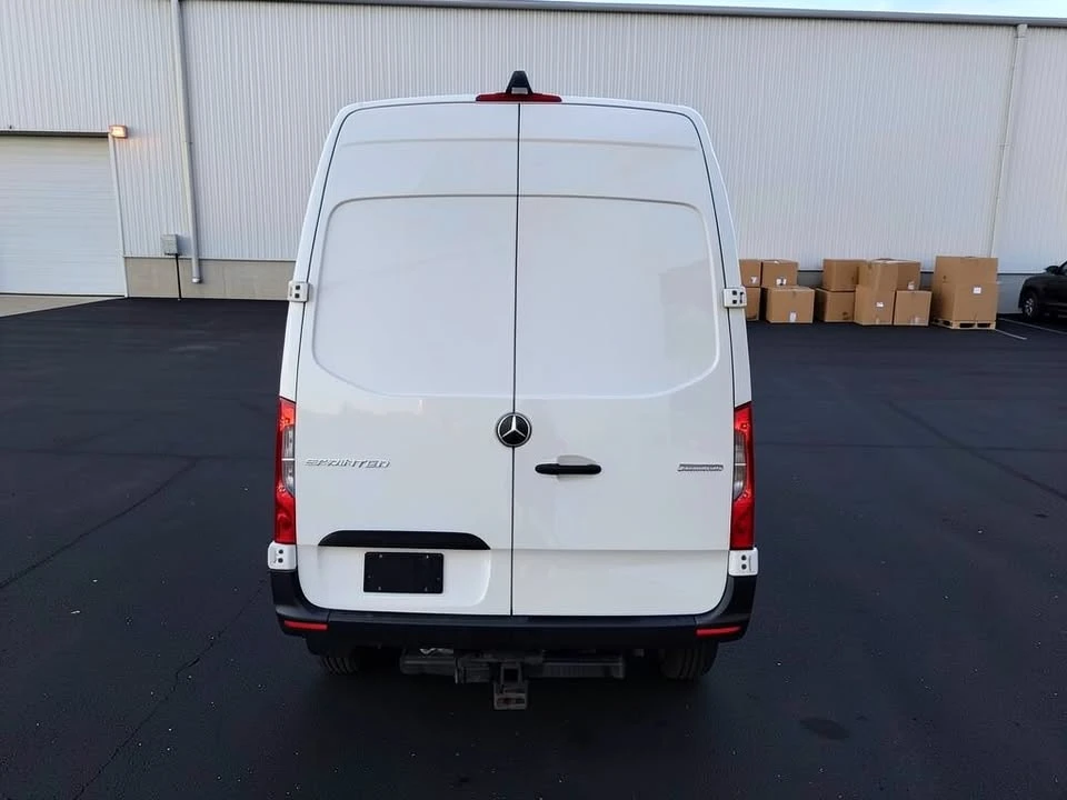 2023 Mercedes-Benz VS30 Sprinter - Image 4 of 9