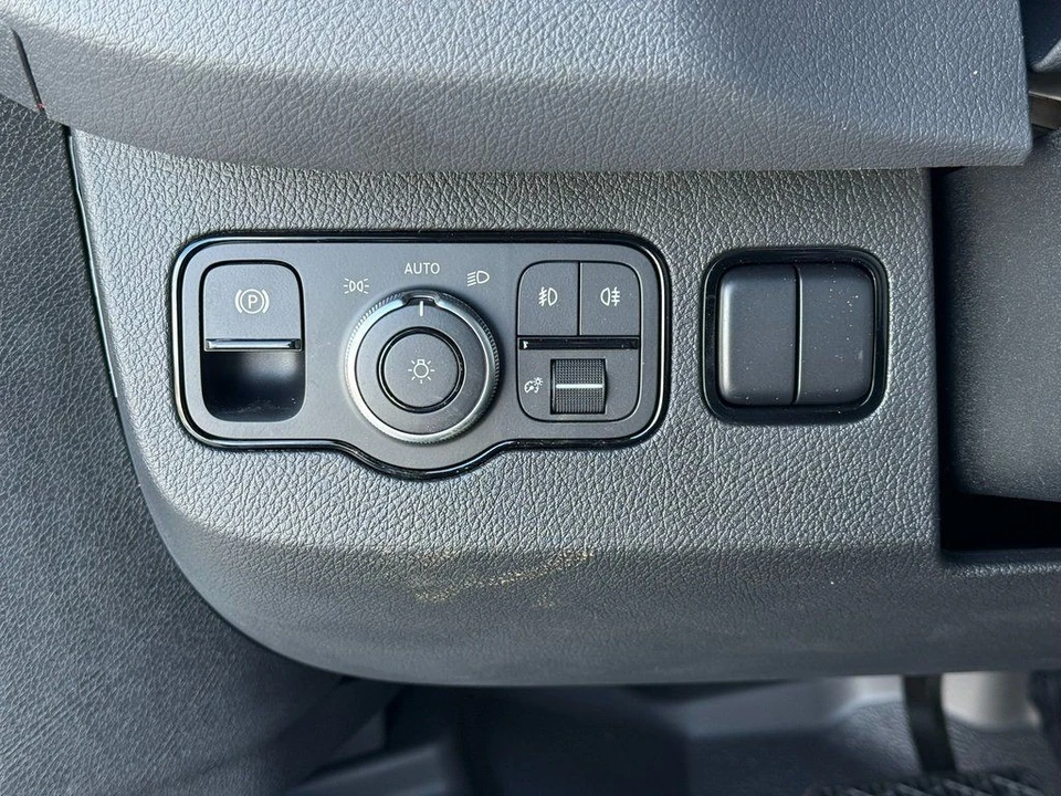 2023 Mercedes-Benz VS30 Sprinter - Image 14 of 21