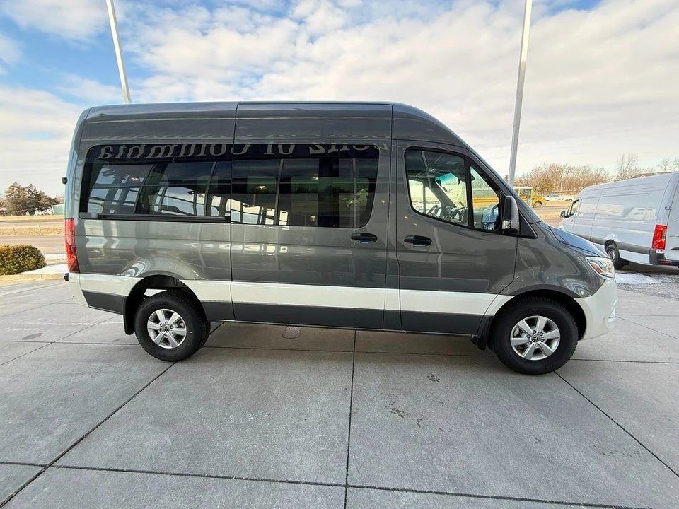 2023 Mercedes-Benz VS30 Sprinter - Image 4 of 21