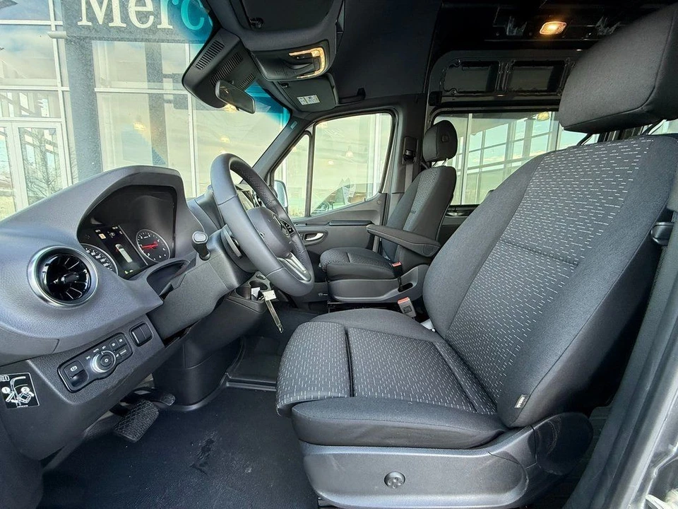 2023 Mercedes-Benz VS30 Sprinter - Image 11 of 21