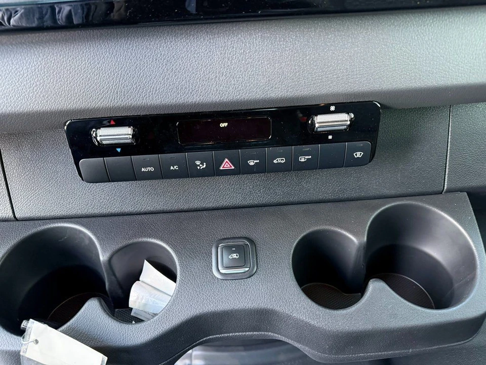 2023 Mercedes-Benz VS30 Sprinter - Image 19 of 21